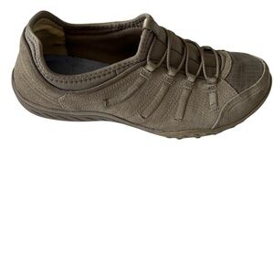 Skechers Women’s Dark TaupeSlip-ins Relaxed Fit Breathe-Easy Shoes size 8